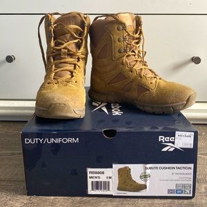 Reebox Hiking Boots, size 5M 7W, light weight, flexible and cushioned